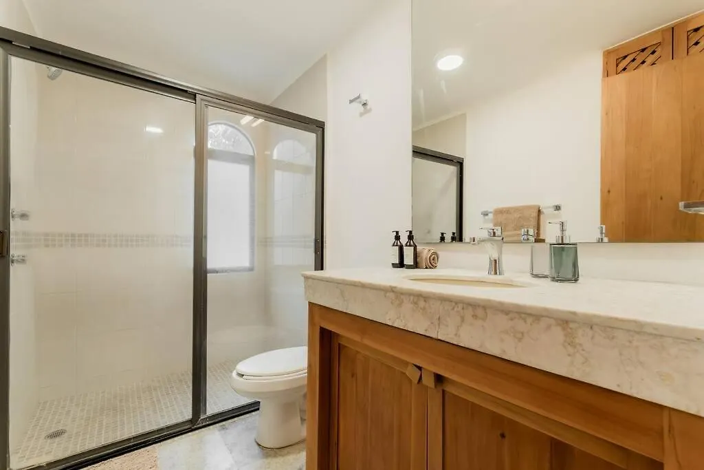 *Villa Sicilia Lagoon Front By Casa Paraiso* Cancun