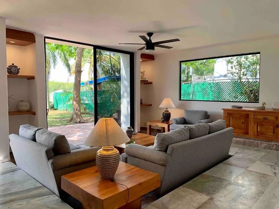 *Villa Sicilia Lagoon Front By Casa Paraiso* Cancun Mexico