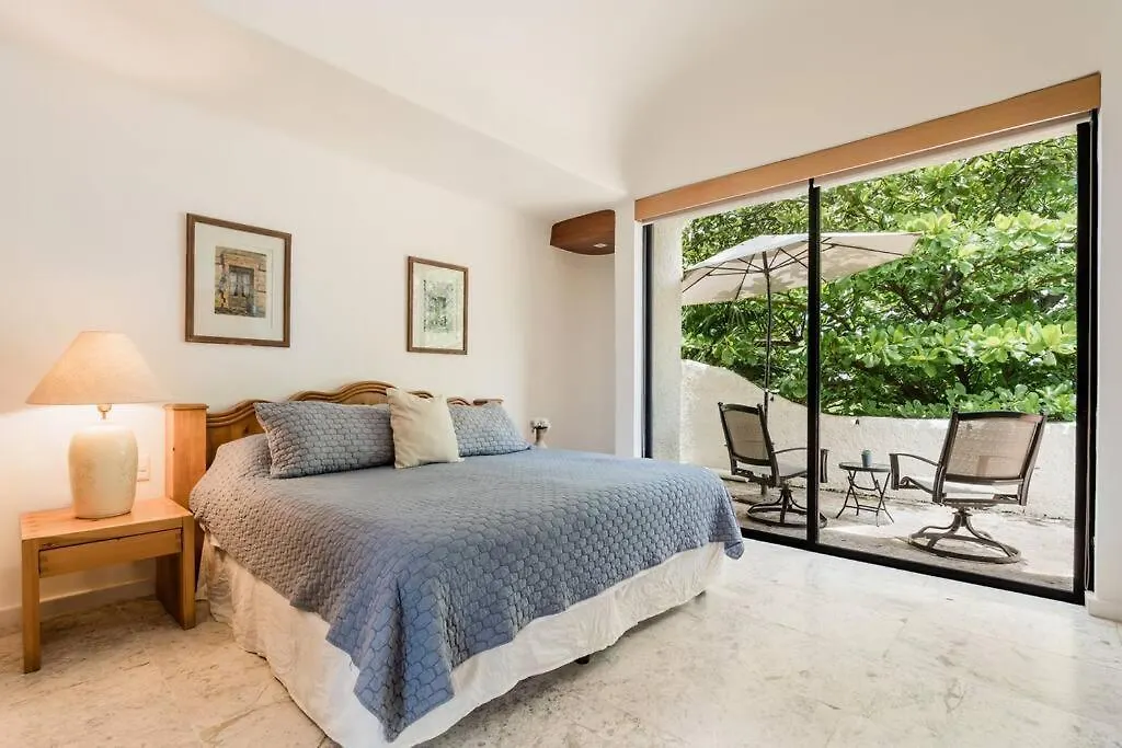 *Villa Sicilia Lagoon Front By Casa Paraiso* Cancun