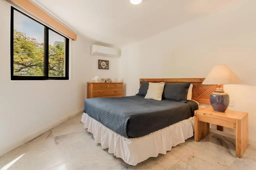 *Villa Sicilia Lagoon Front By Casa Paraiso* Cancun